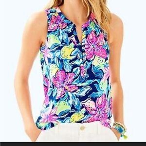 Beautiful Lilly Pultzer Essie Tank  Floral Print Size Medium